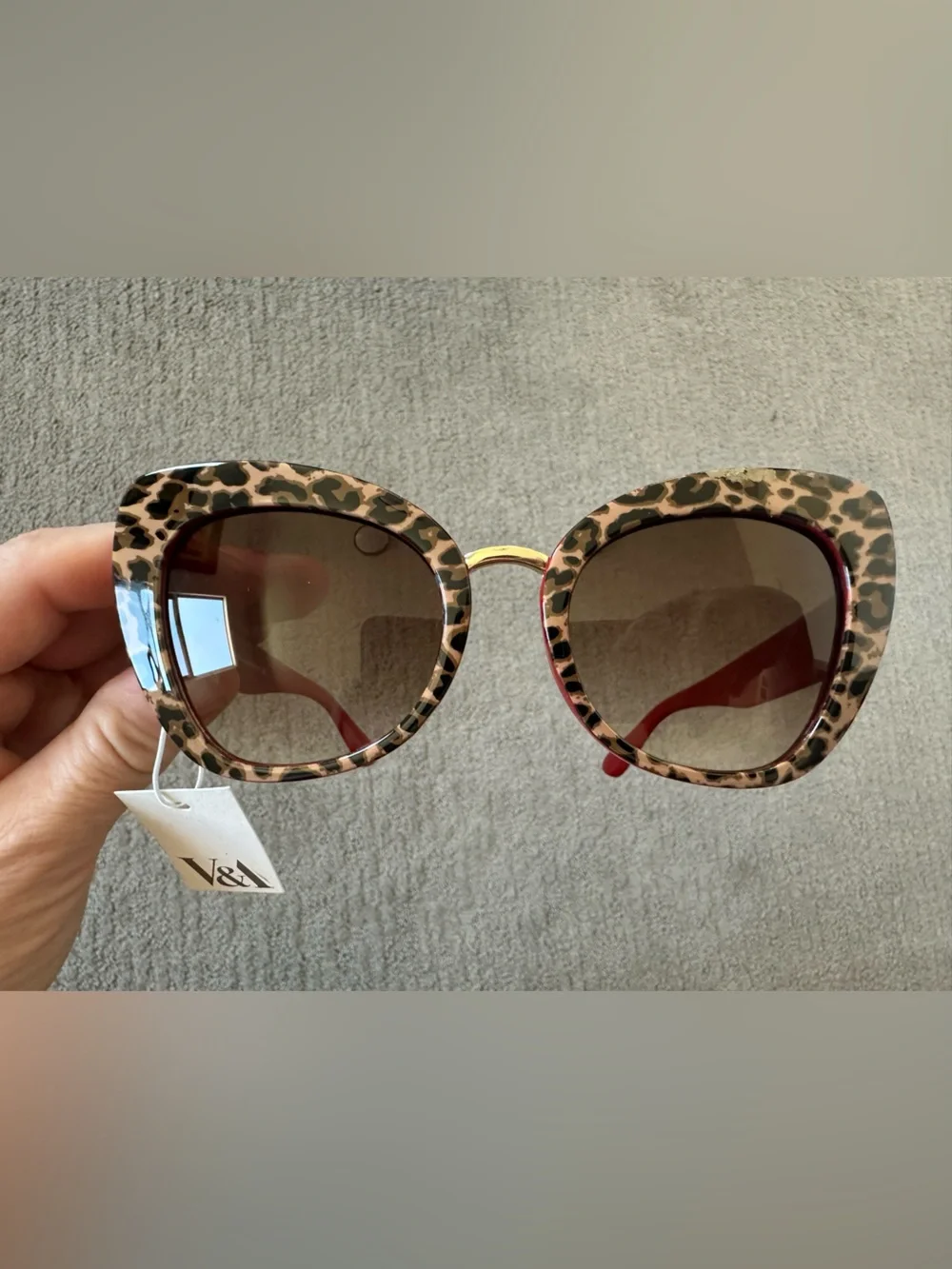 V&A Leopard Cat Eye Sunglasses – Oversized Retro Glam Style-New w/Tags